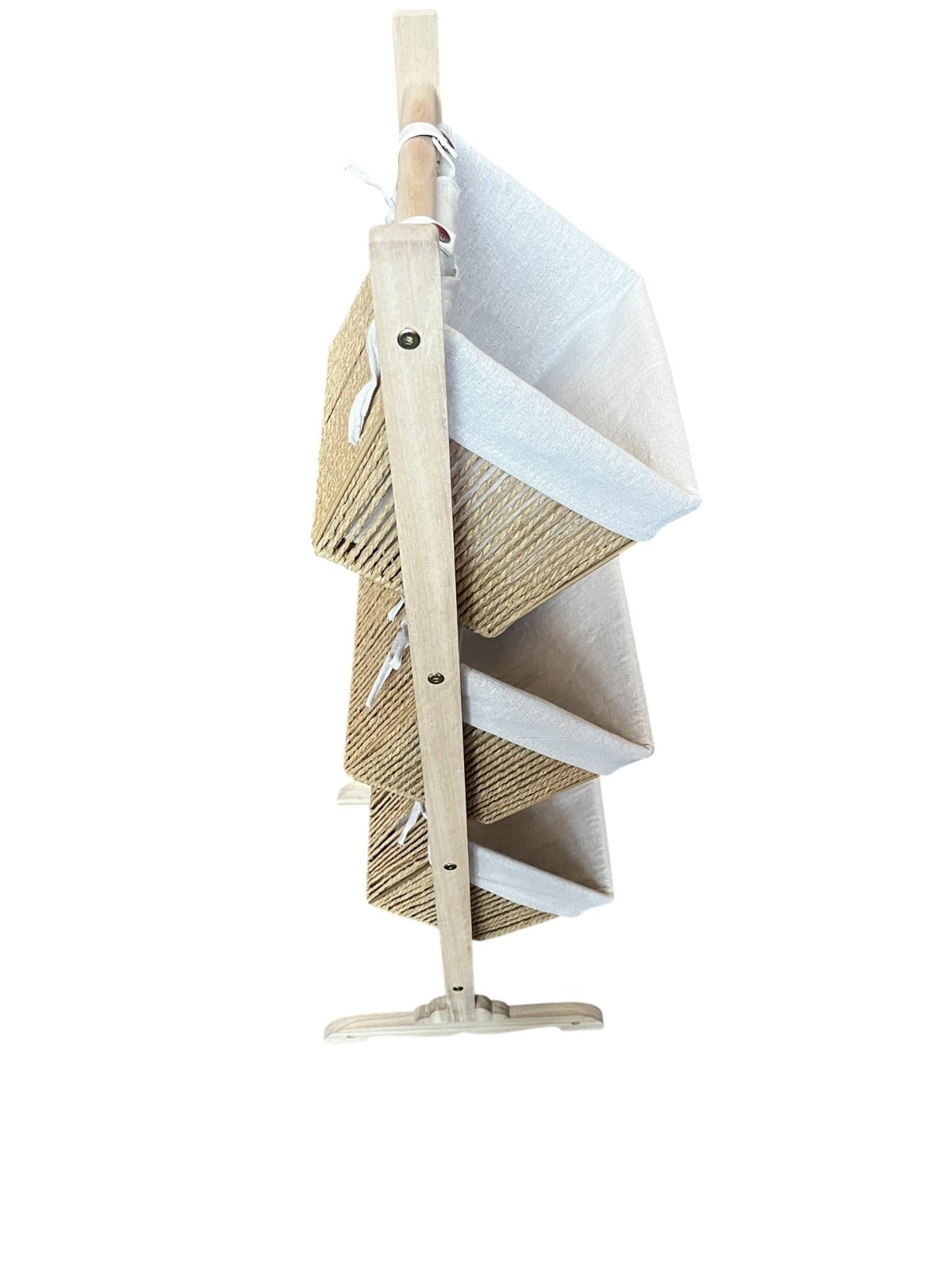 Plataforma suspendida de 3 niveles 35*35*102 mm 
